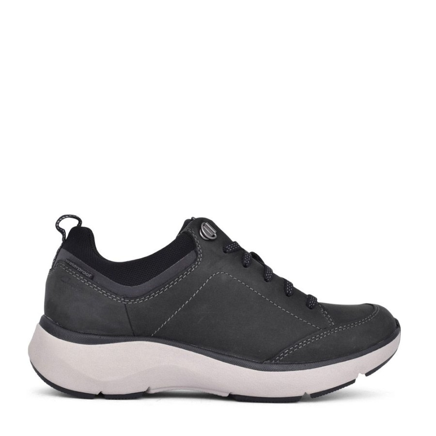 Ladies CLARKS | Ladies Wave2.0 D-Fit Laced Trainer In Black